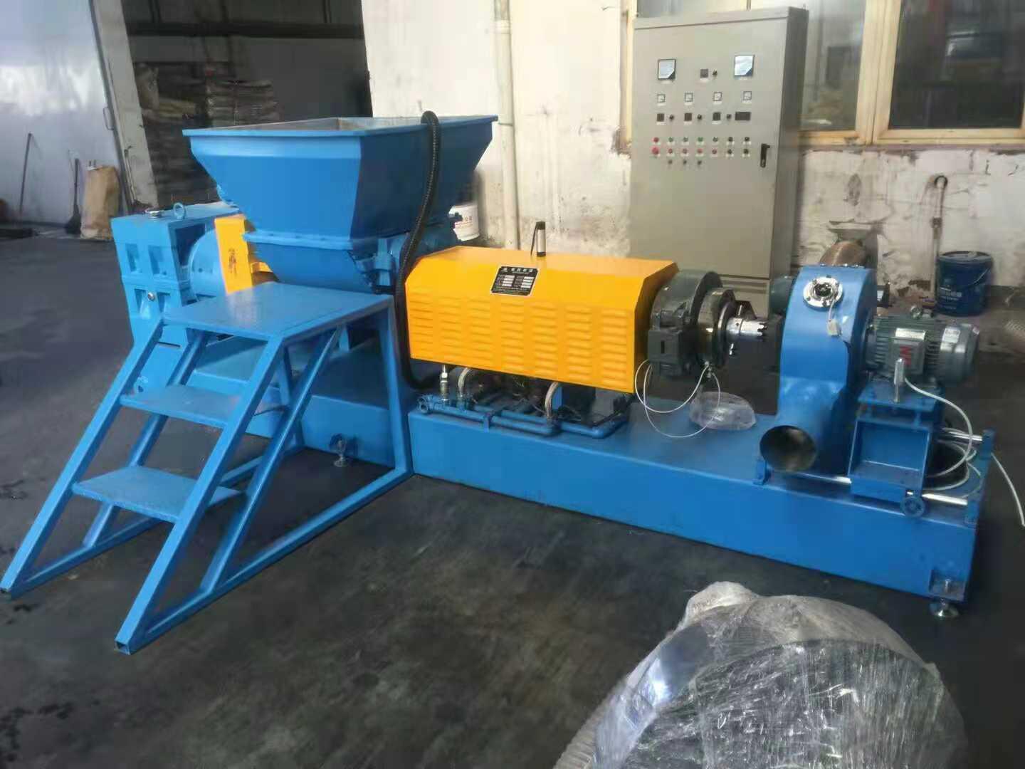 造粒機(jī)有什么特點(diǎn)？教你了解有機(jī)肥造粒方法！